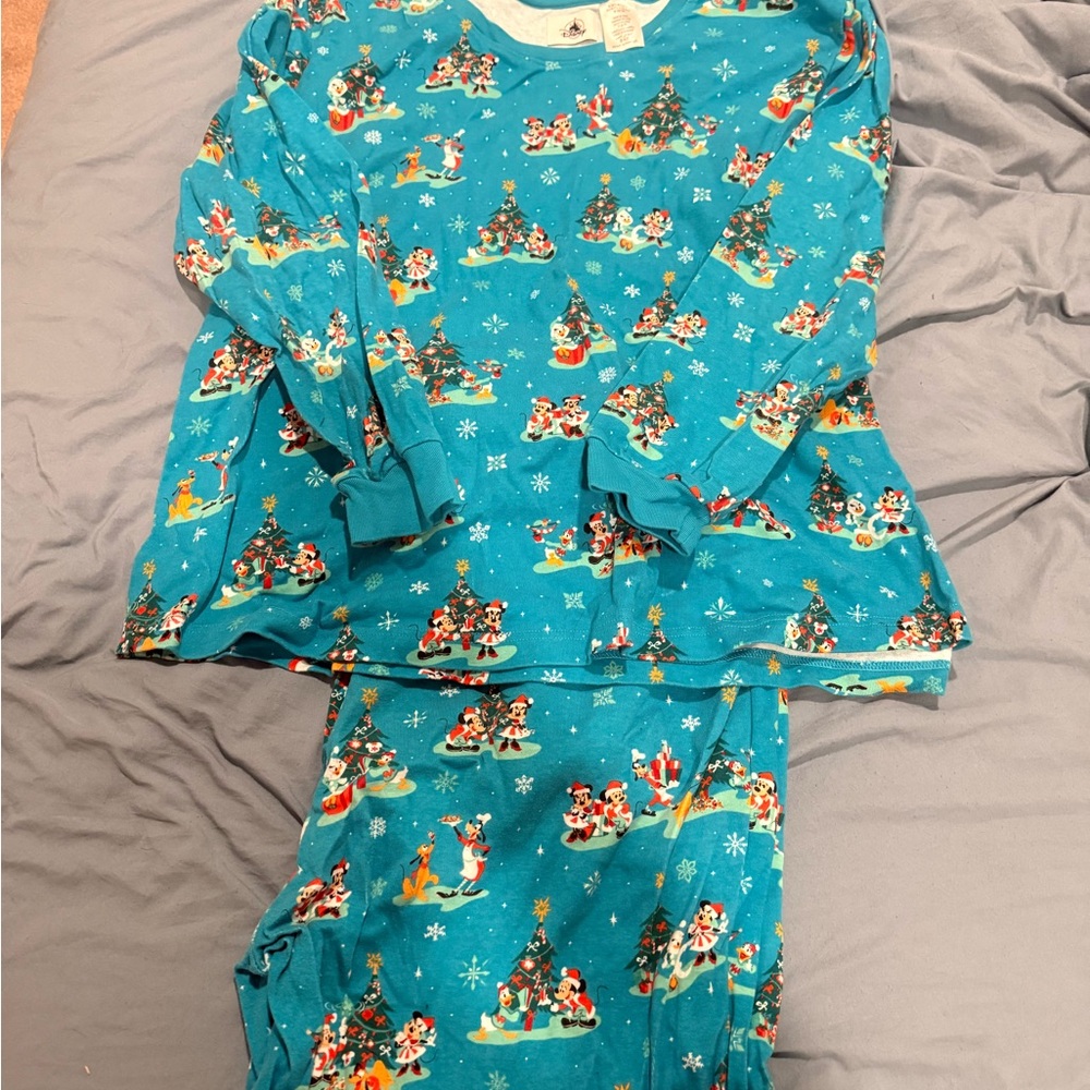 Women’s Disney Festive Pajamas